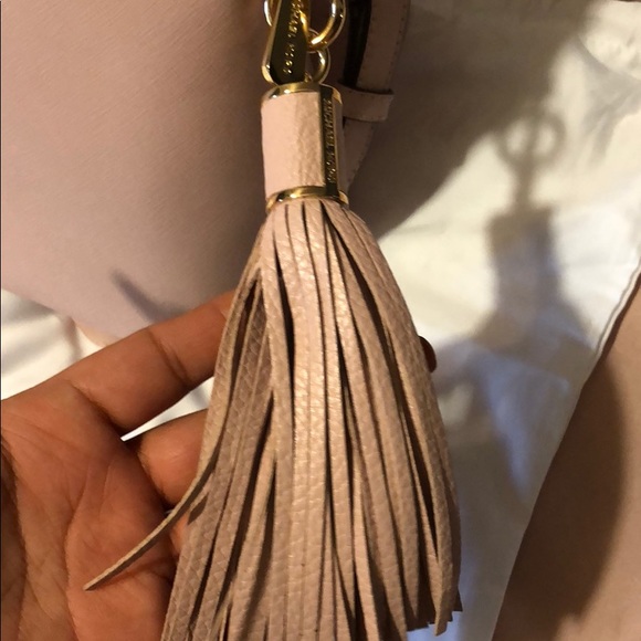 Michael Kors - Picture 2 of 3